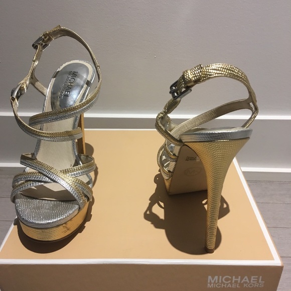 Micheal Kors heels - Picture 4 of 7